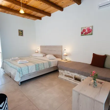 Apartments-studios,sigelakis With Very View *